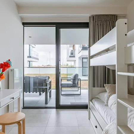 Huswell - Modern With View Over The Old Marina *