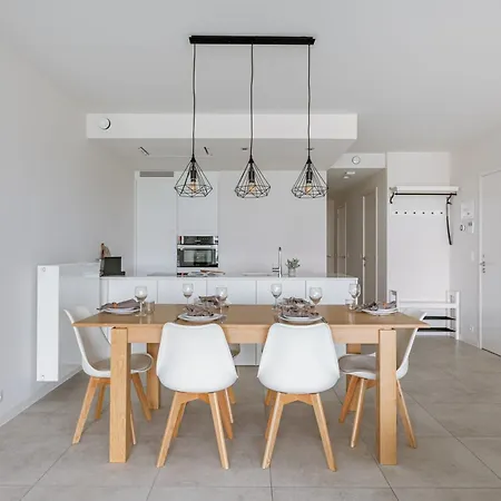 Апартаменты Huswell - Modern With View Over The Old Marina