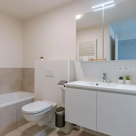 Апартаменты Huswell - Modern With View Over The Old Marina *