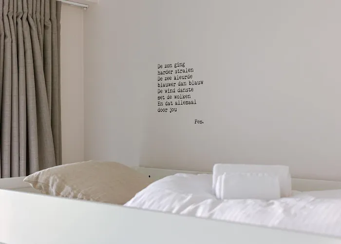 Apartment Huswell - Modern With View Over The Old Marina