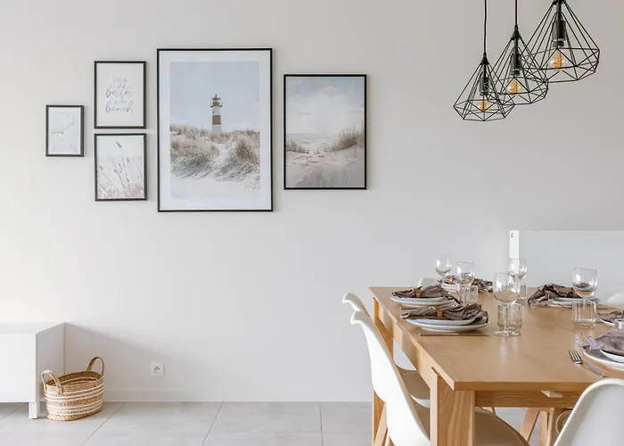 Huswell - Modern With View Over The Old Marina